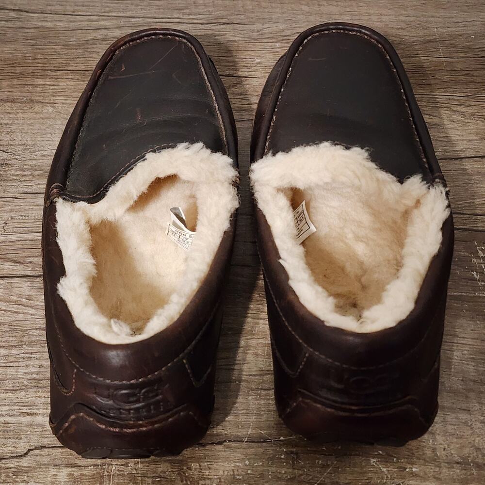 UGG Ascot Men's Leather Sheepskin Lined Slippers Moccasins Size 11 Brown - Picture 8 of 9